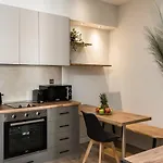 Lorenzo Mavili Suite